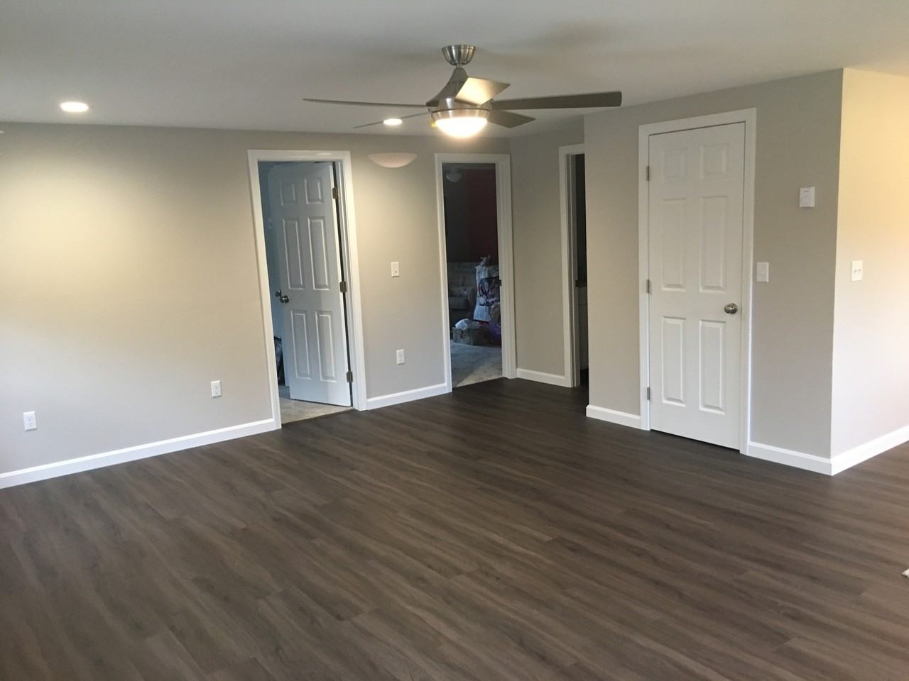 54 MURRAY AVE - Photo 3 of 8