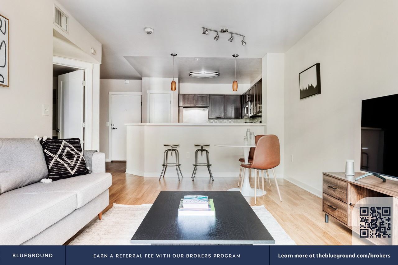 1050 Wilshire Blvd #605 - Photo 5 of 50