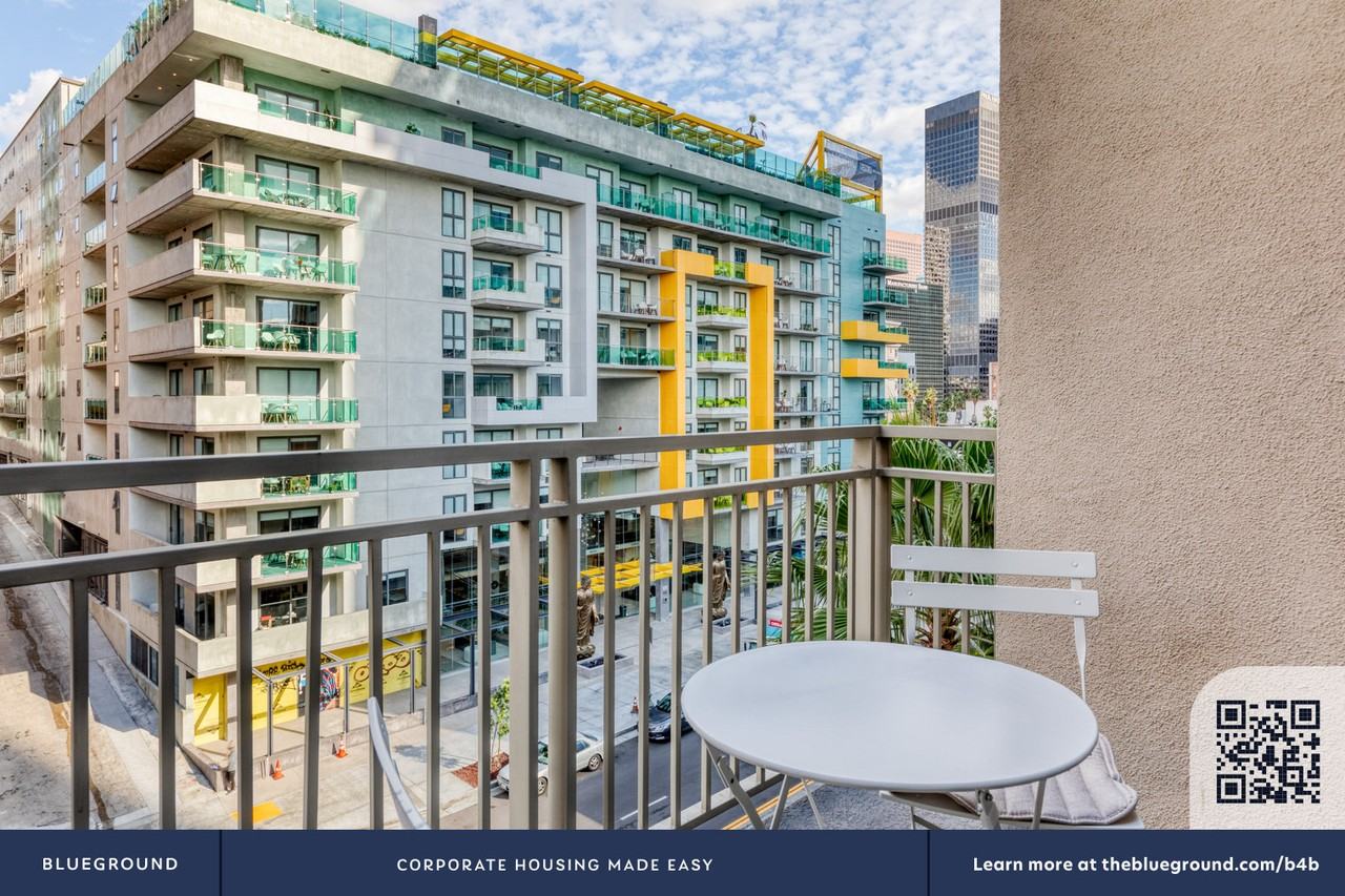 1050 Wilshire Blvd #605 - Photo 6 of 50