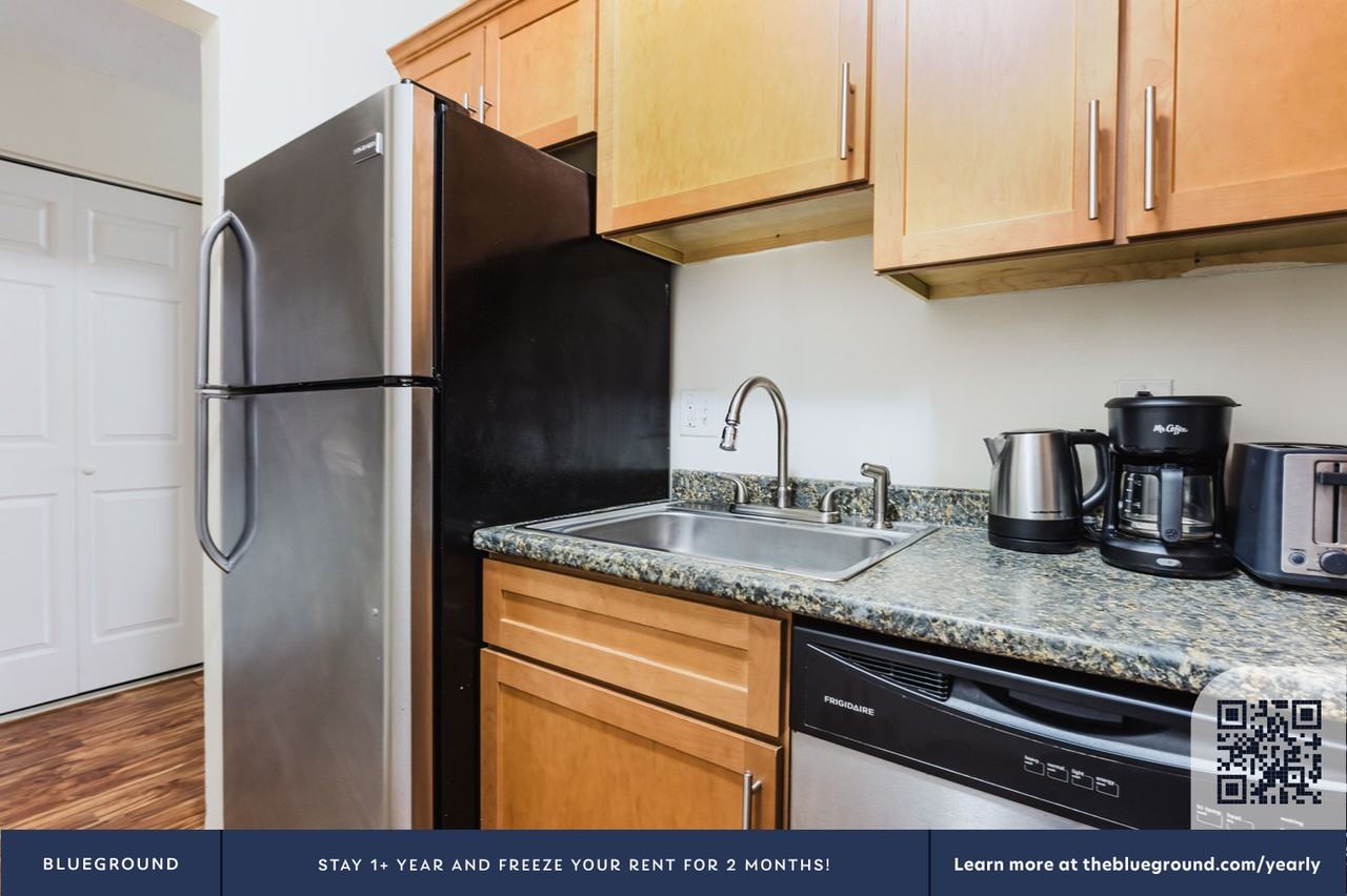 170 Parker Hill Avenue - Photo 7 of 14