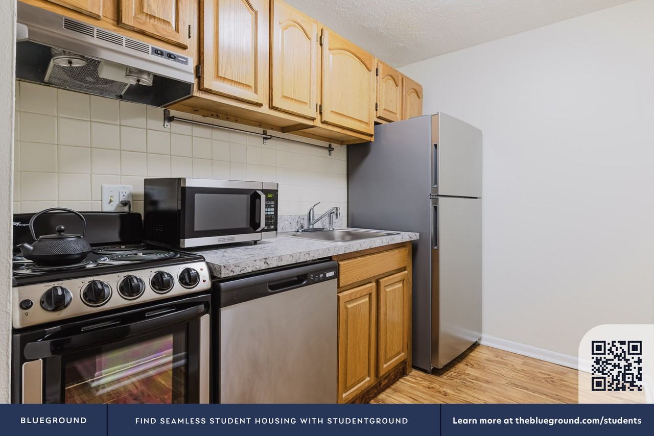 170 Parker Hill Avenue - Photo 7 of 15