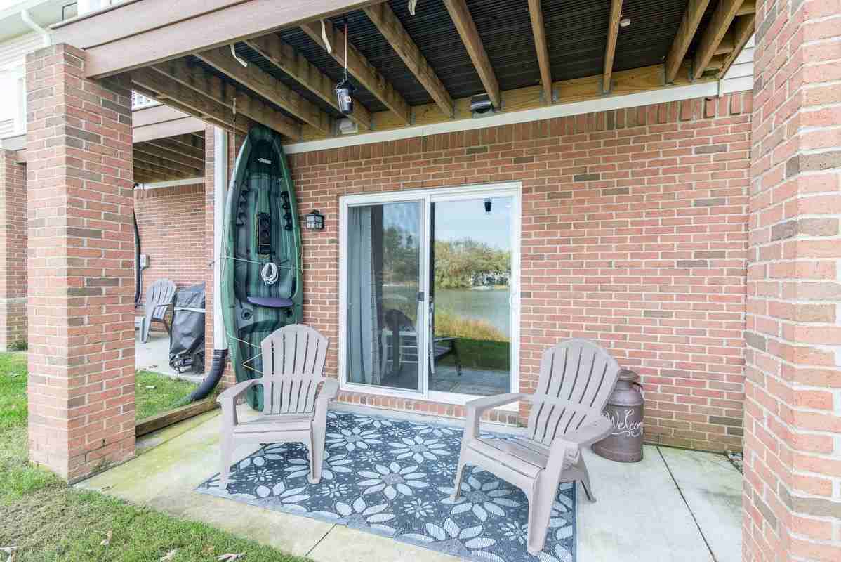 11305 Woodruff Lake Dr - Photo 2 of 25