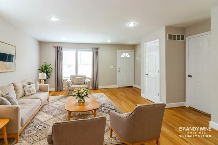 9203 Grand Ave - Photo 3 of 21