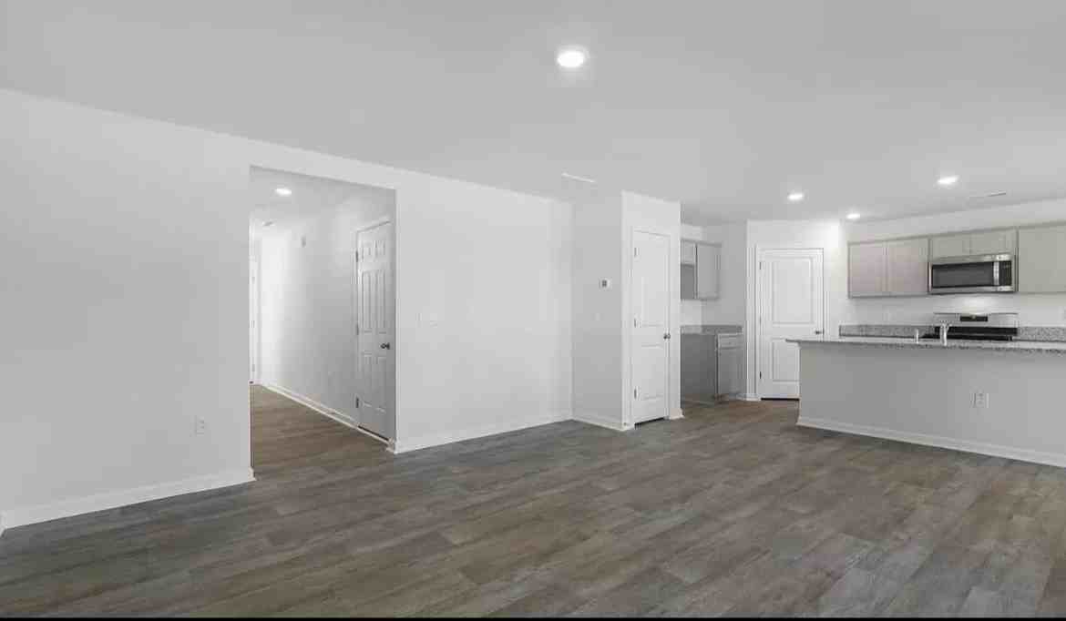 135 Palm Dr #NA - Photo 2 of 14