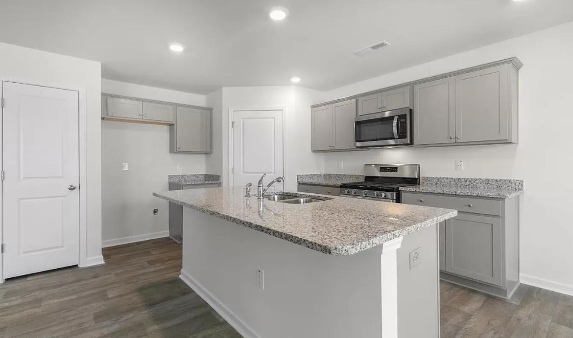 135 Palm Dr #NA - Photo 3 of 14