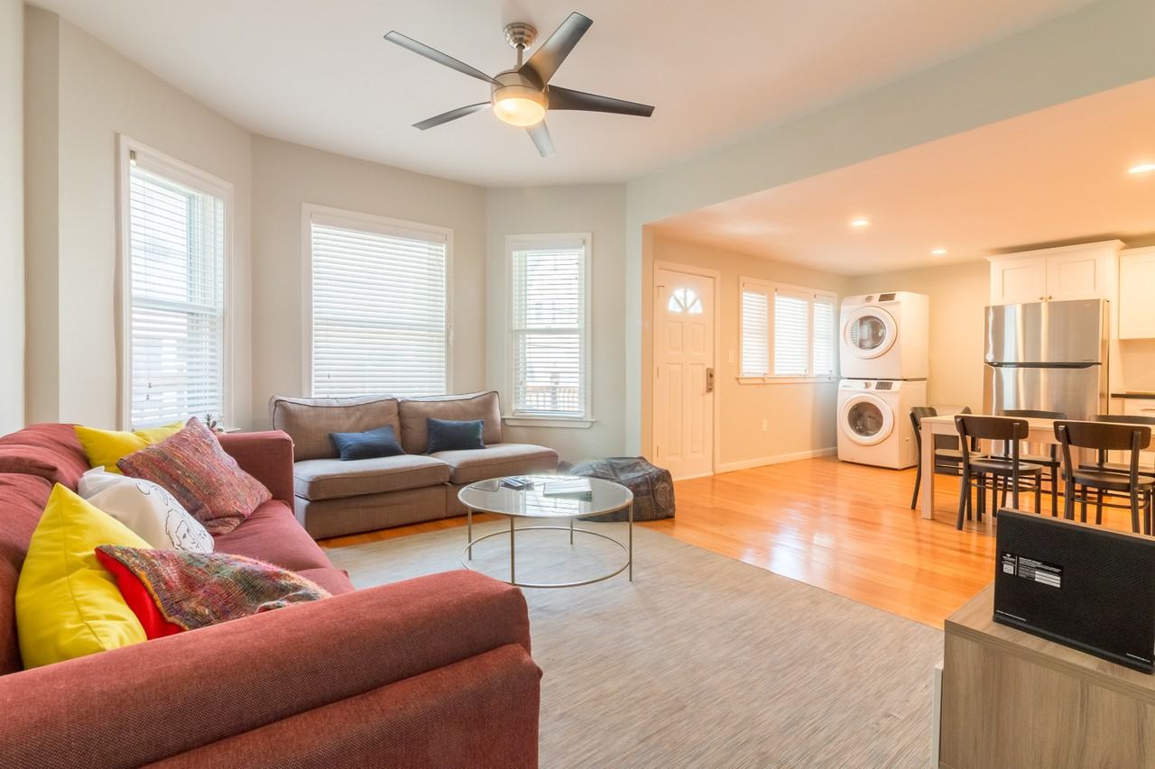 1057 Saratoga St #3 - Photo 7 of 15