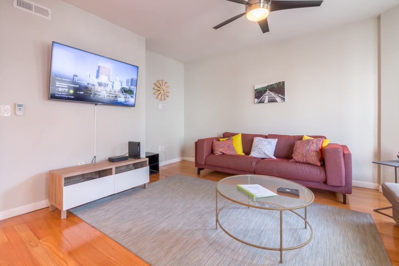 1057 Saratoga St #3 - Photo 6 of 15