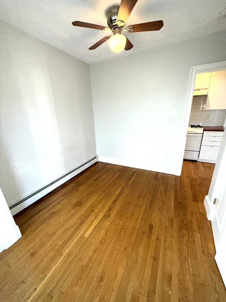 159 Hancock St #1 - Photo 3 of 9