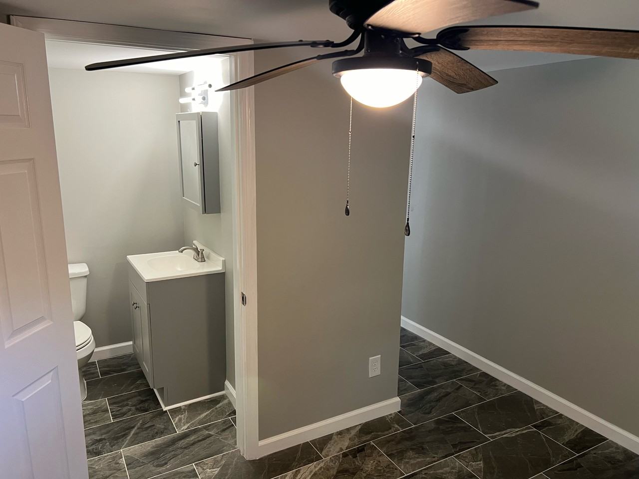 7706 W Fairfield Dr #8 - Photo 2 of 5