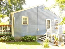 featured image of 8 Proctor St #2