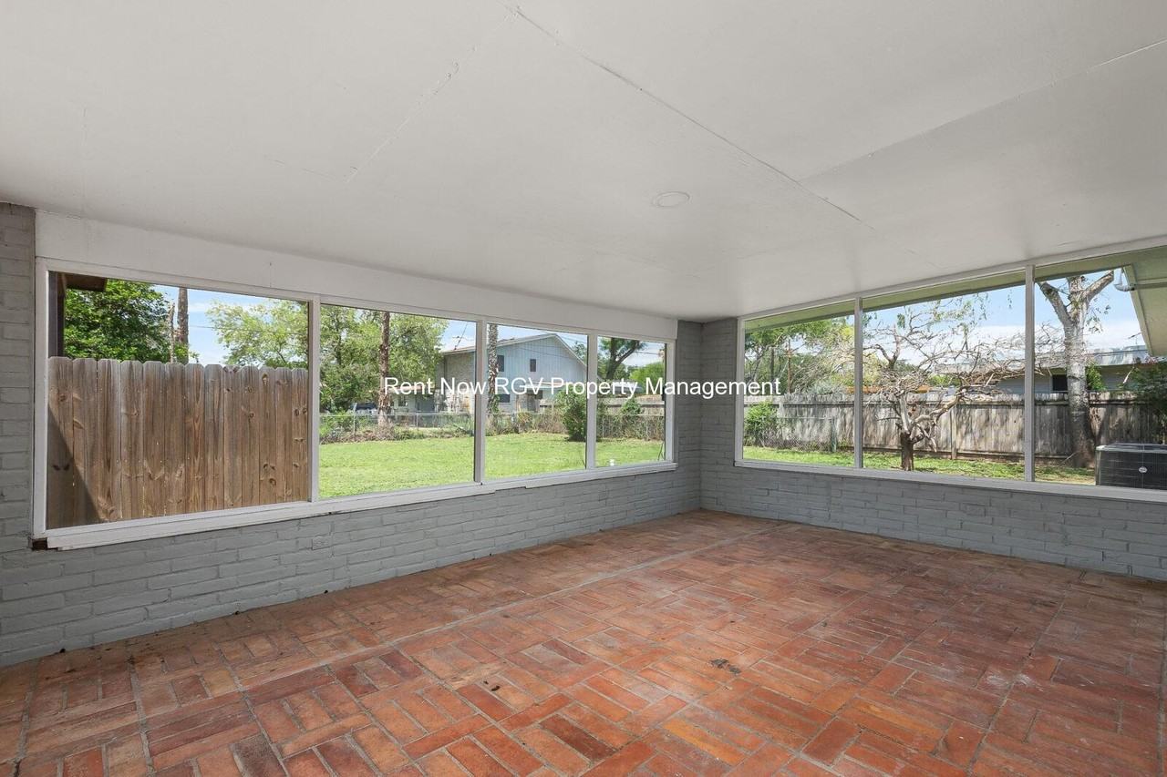 806 Walnut Ave #NA - Photo 3 of 15