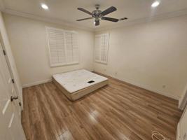featured image of 14925 Shoreham St #3