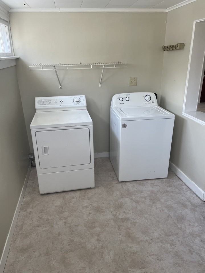 225 Thompson Rd #225B - Photo 2 of 8