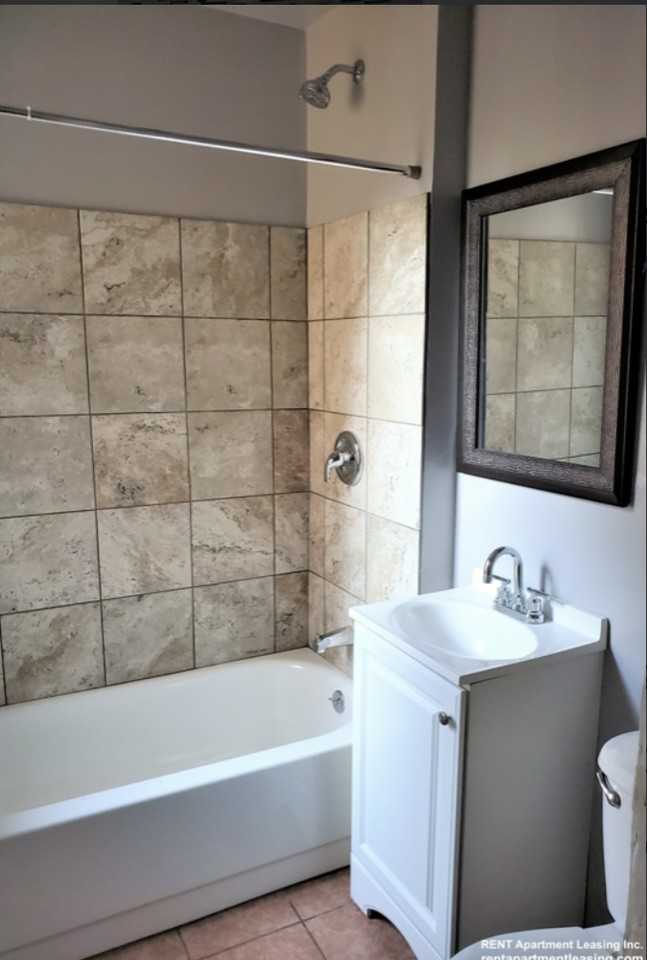 5662 N Ridge Ave #1 - Photo 2 of 5