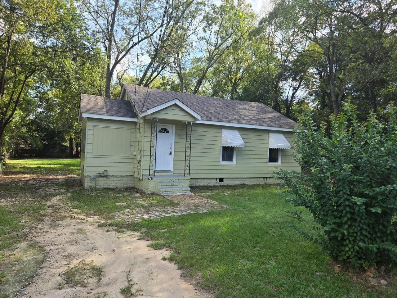 220 30th Ave - Photo 2 of 13