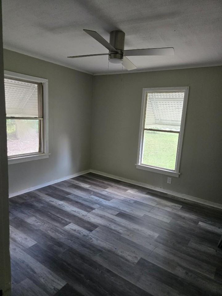 220 30th Ave - Photo 5 of 13