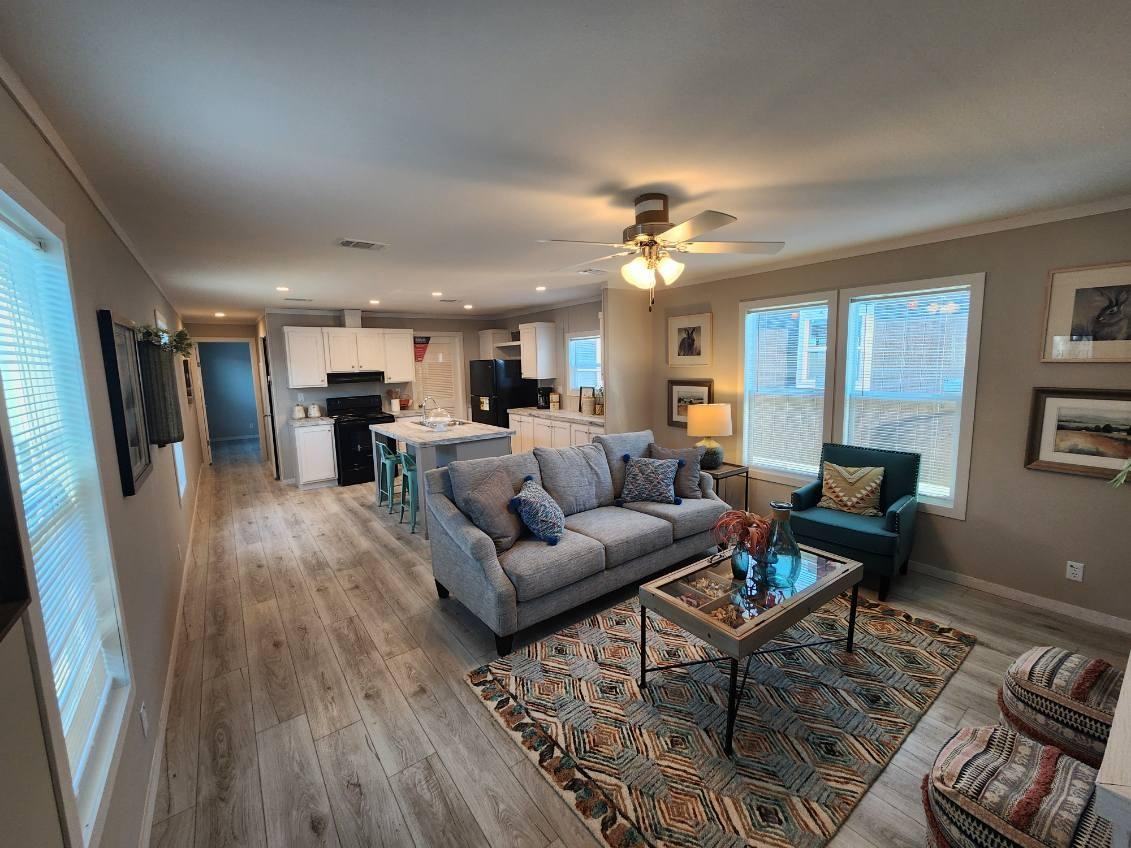 801 North Leo Street - Photo 7 of 25