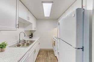 Summit View Village Apartments - Photo 1 of 1