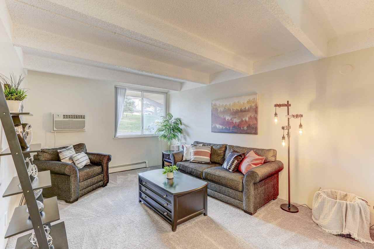 Summit View Village Apartments - Photo 7 of 44