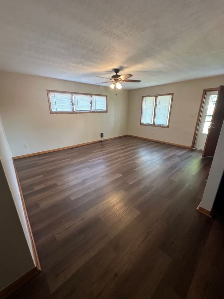 2812 25th Street - Photo 2 of 12