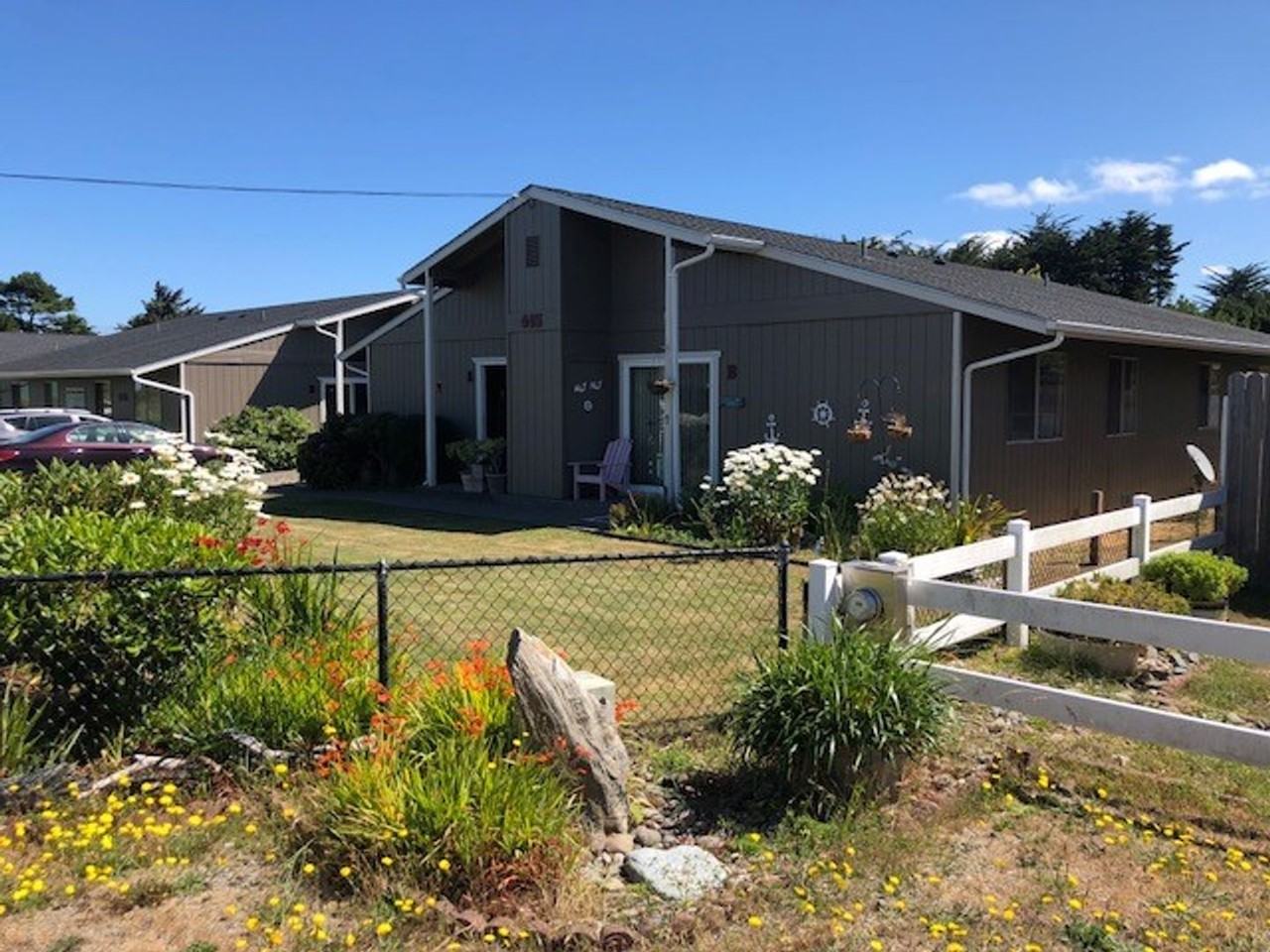 0305 - Grace Manor II Apartments - Photo 2 of 10