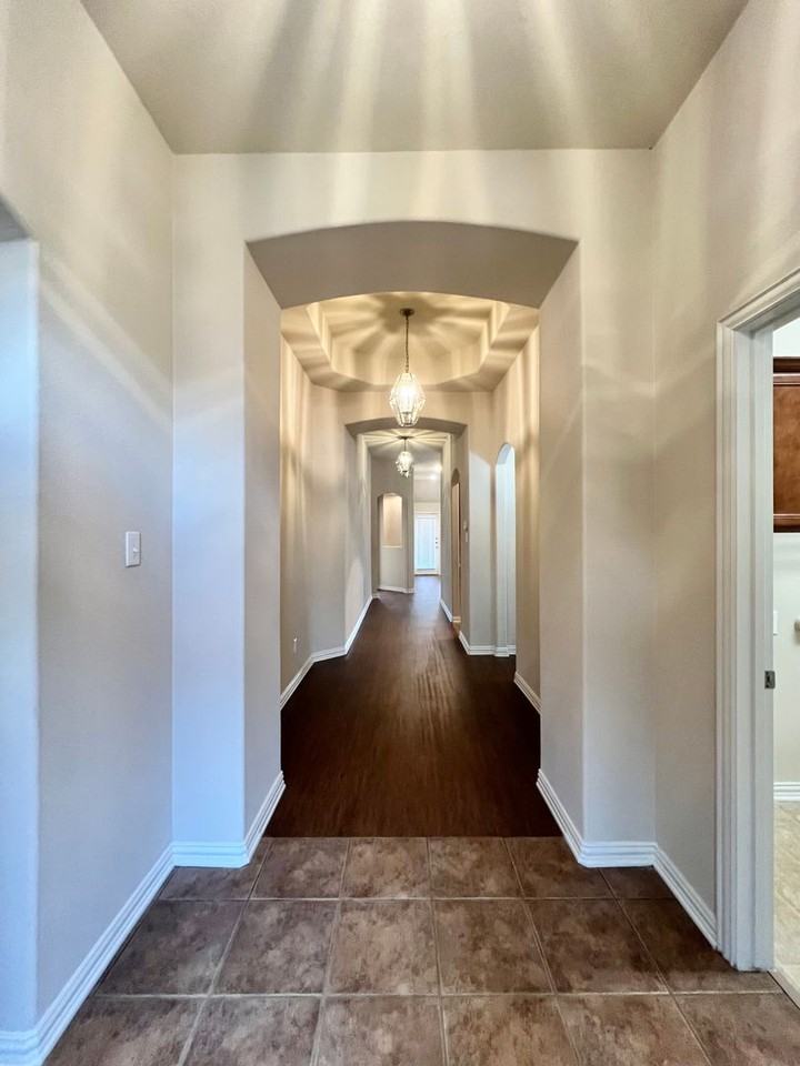 5423 Childress Dr - Photo 3 of 41