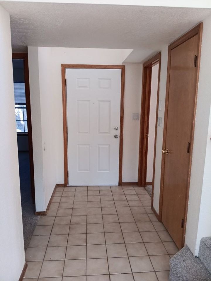 21 Ash Pl - Photo 3 of 22