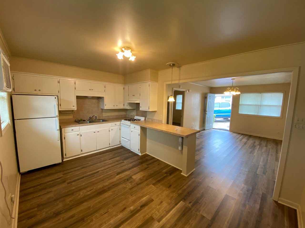 606 S Trenton St #5 - Photo 4 of 8