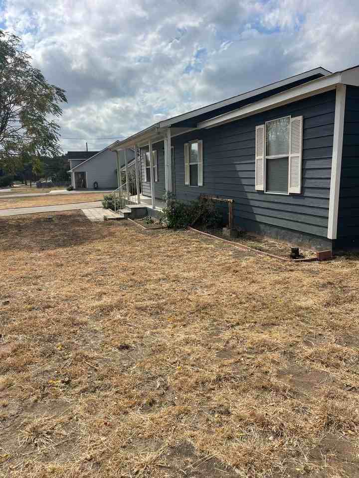 716 Persimmon Pass - Photo 3 of 30