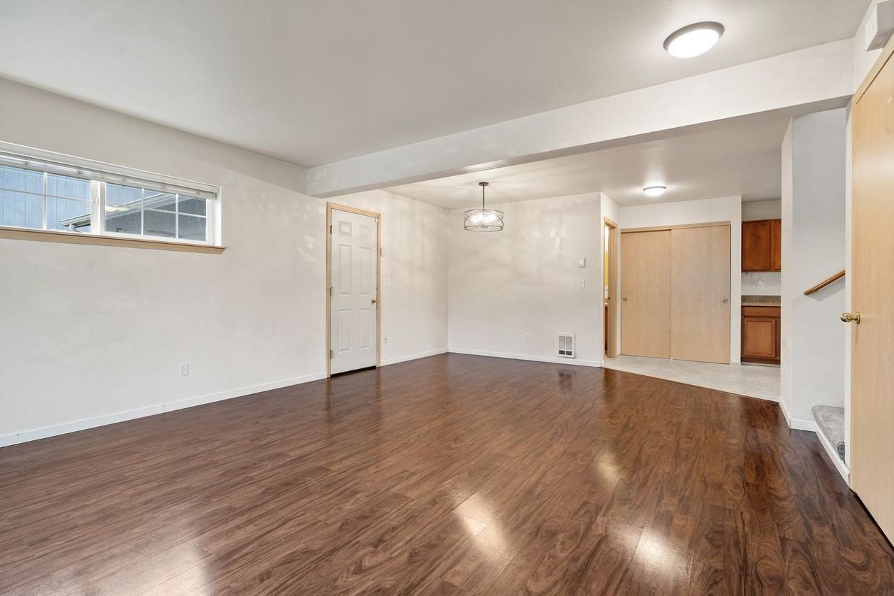 163 Ne Max William Loop - Photo 5 of 35