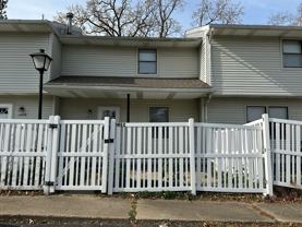 Longfellow East 1450-1460 - Photo 1 of 1