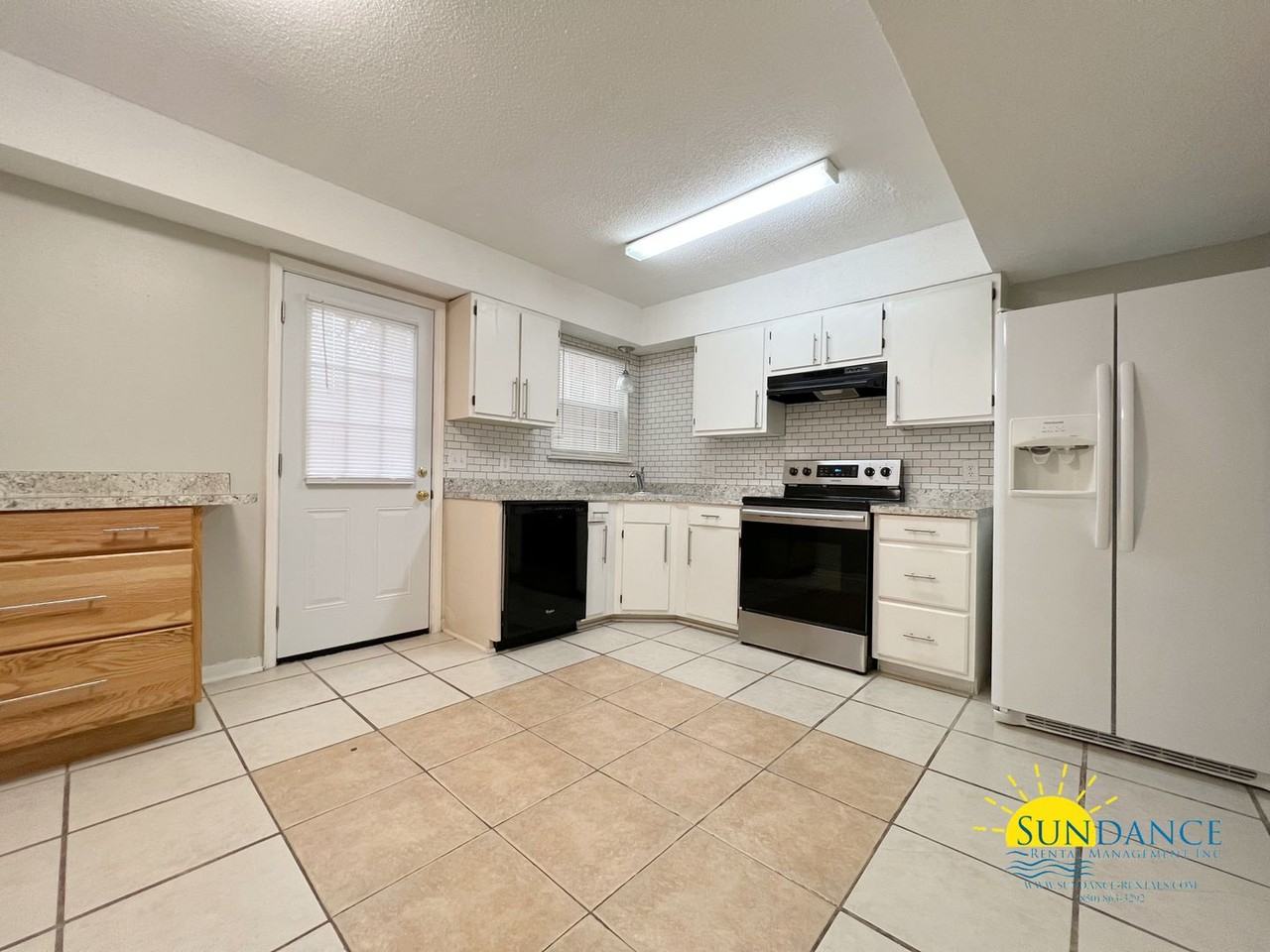 149 Mississippi Ave Nw - Photo 6 of 20