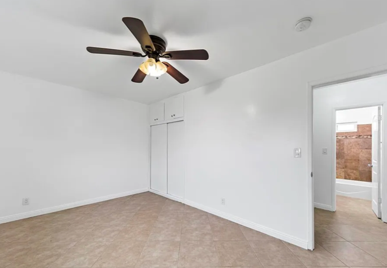 12324 Laurel Ave - Photo 2 of 5