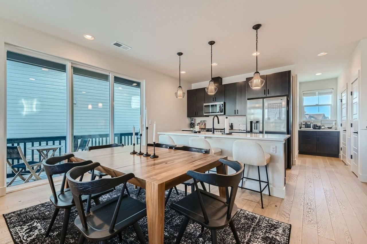 2092 Alcott Way - Photo 7 of 30