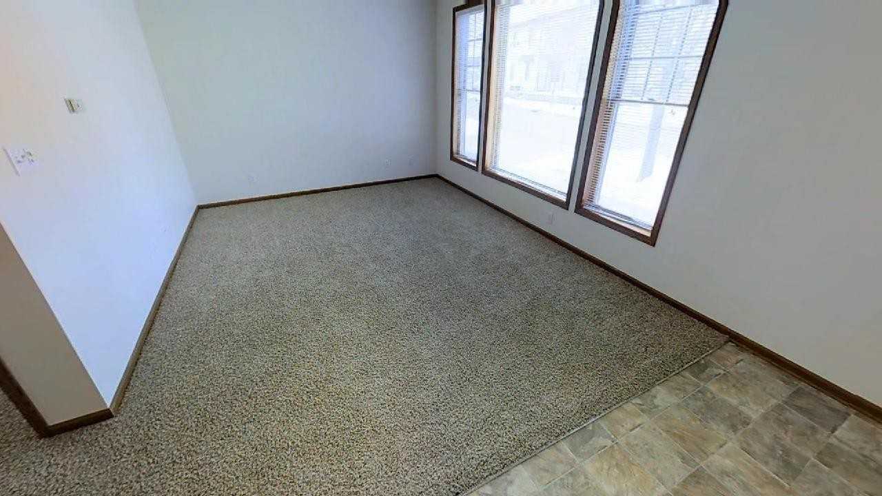 2816 Stange - Photo 3 of 18