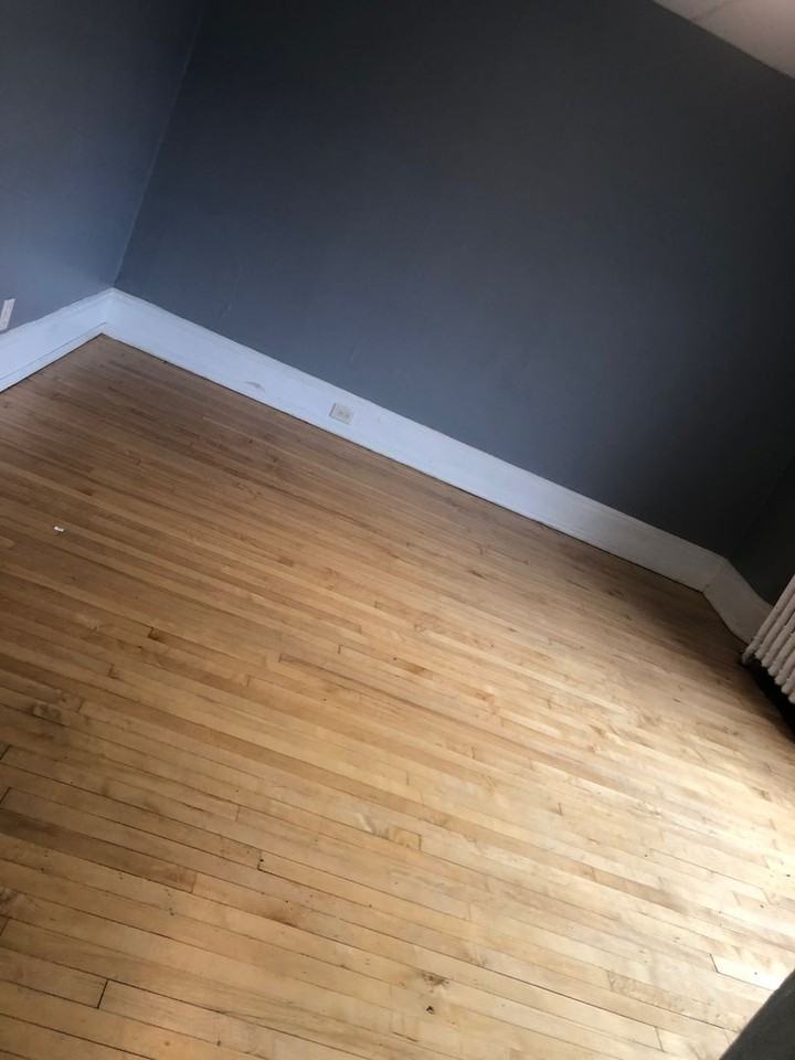 2629 N Maryland Ave - Photo 2 of 21