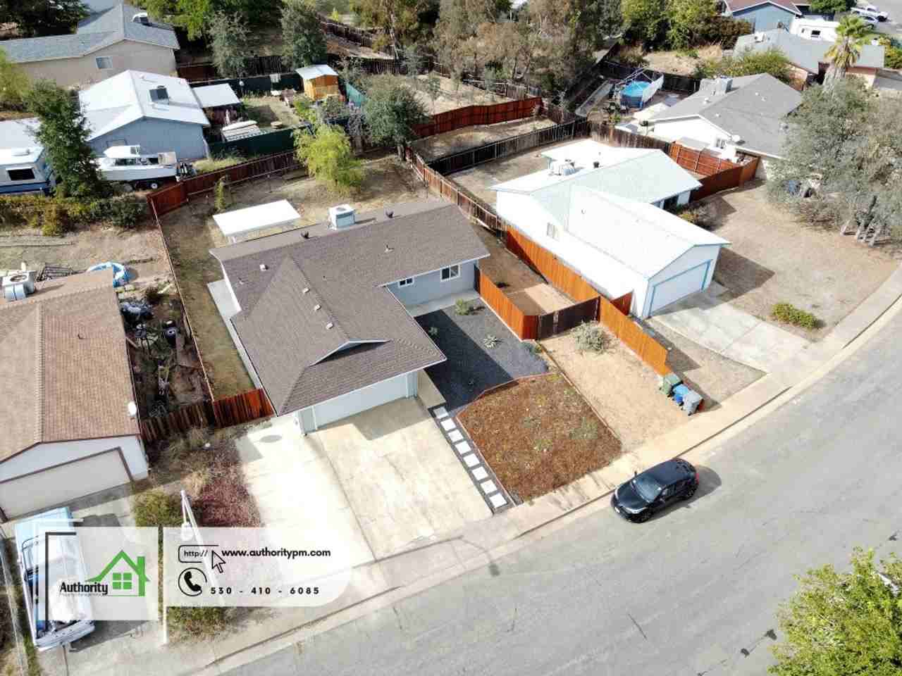 1127 Jaxon Way - Photo 2 of 24