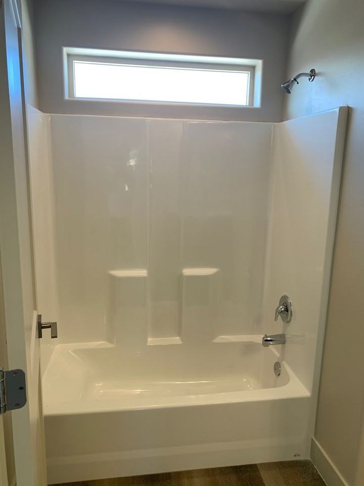 2675 E 450 N - Photo 6 of 17