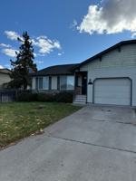 featured image of 2806 Sw Salmon Ave