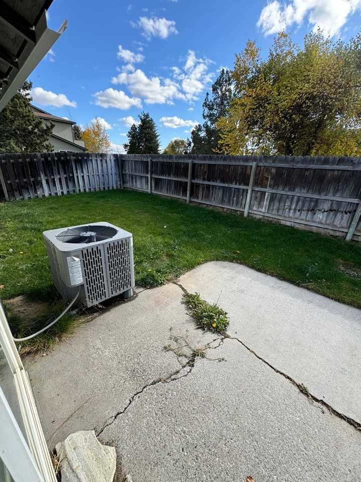 2806 Sw Salmon Ave - Photo 3 of 15