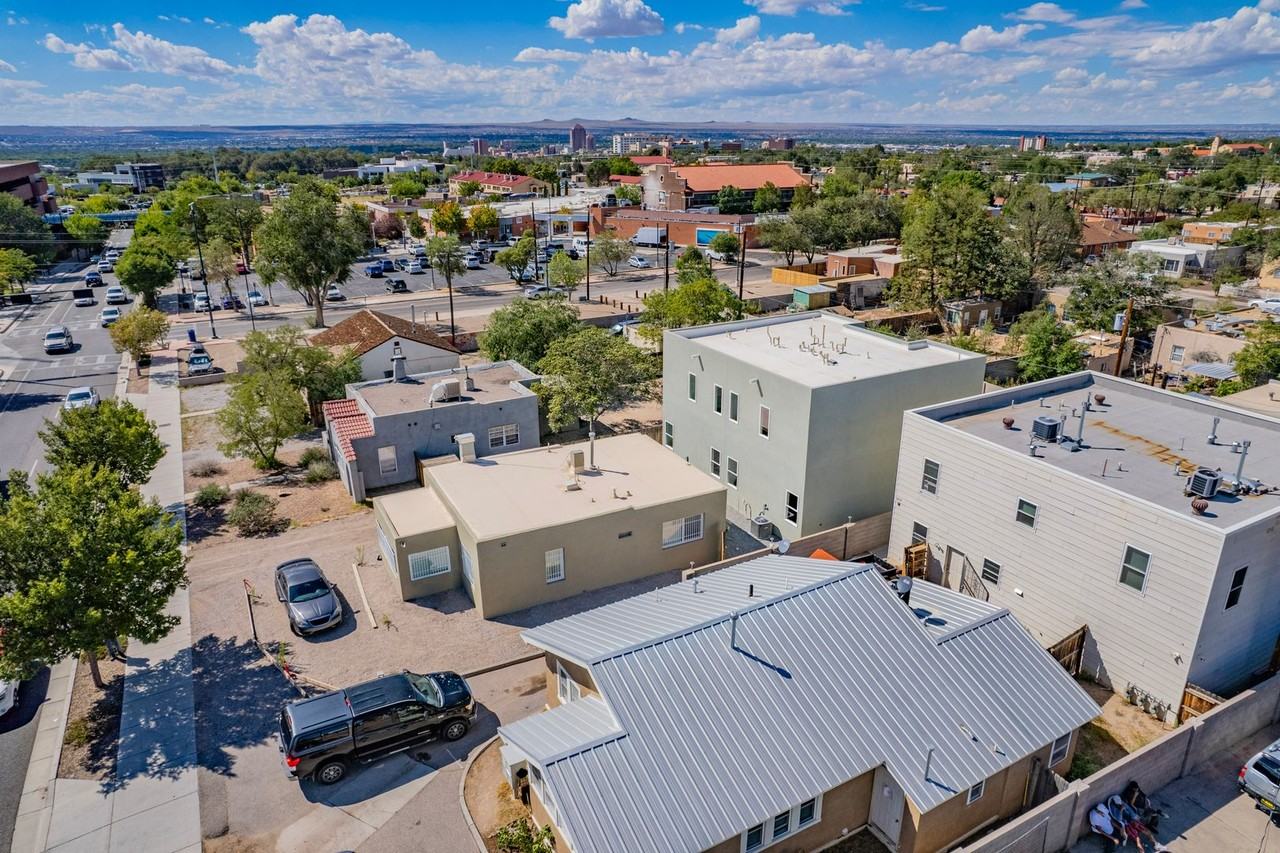 2113 Coal - Photo 3 of 43