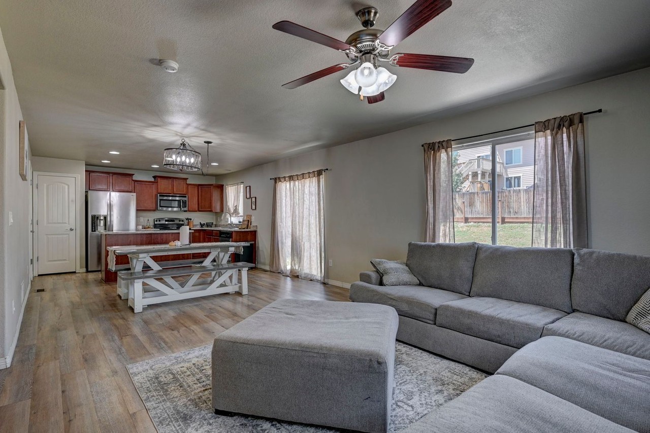 7754 Landover Ln - Photo 4 of 16