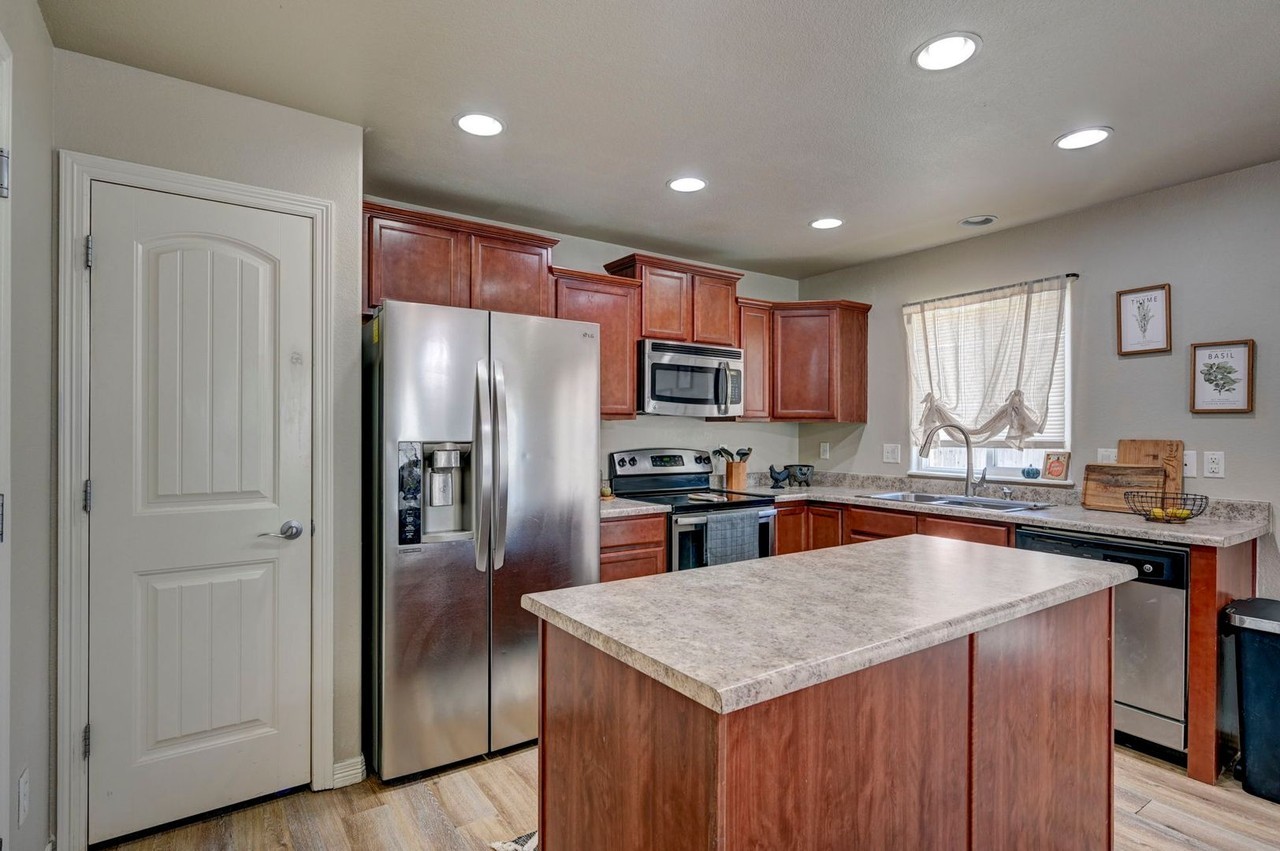 7754 Landover Ln - Photo 6 of 16