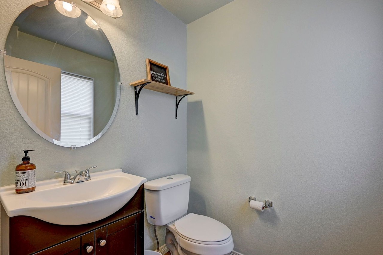 7754 Landover Ln - Photo 7 of 16