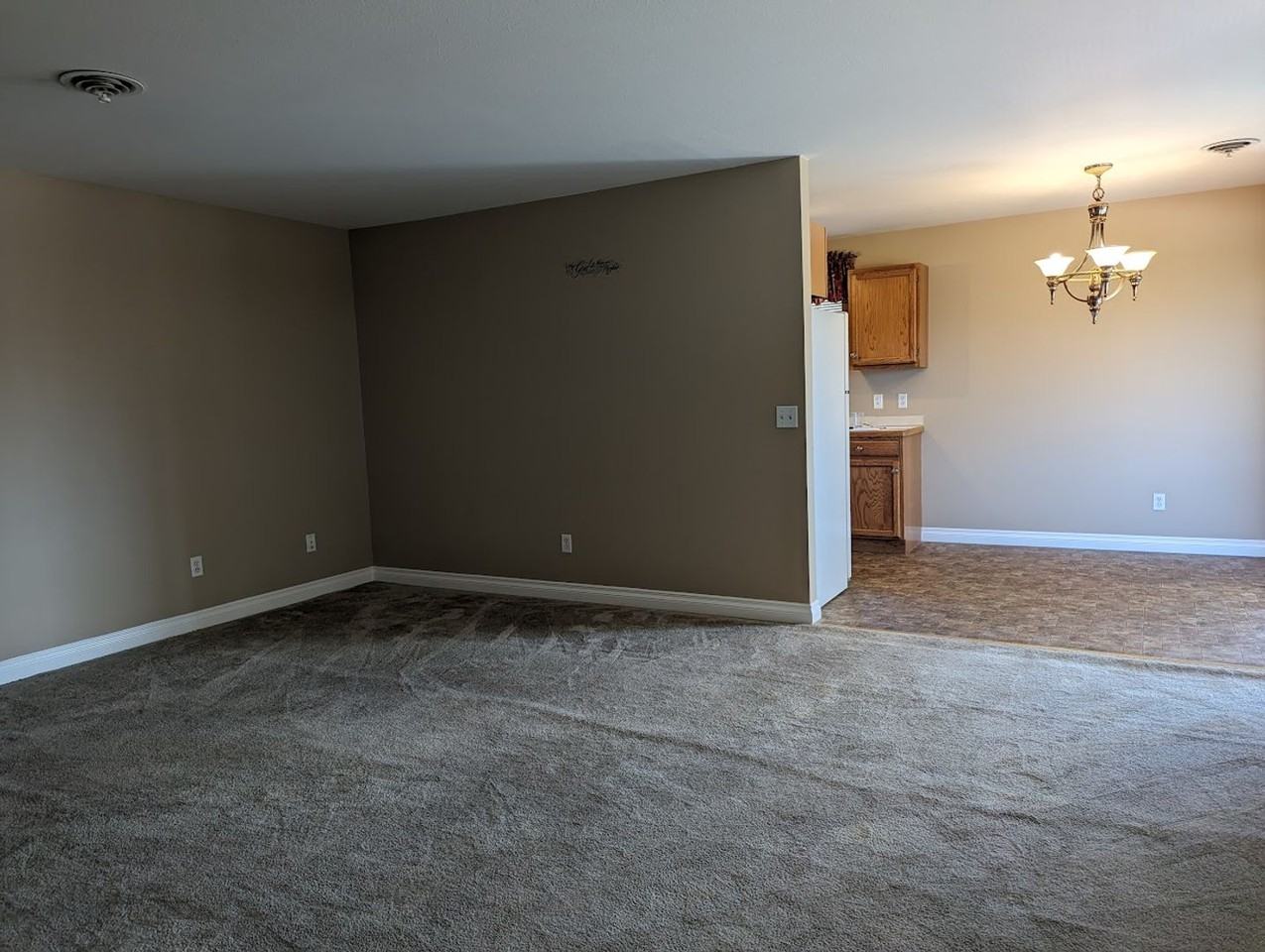 1338 29th St - Photo 5 of 18