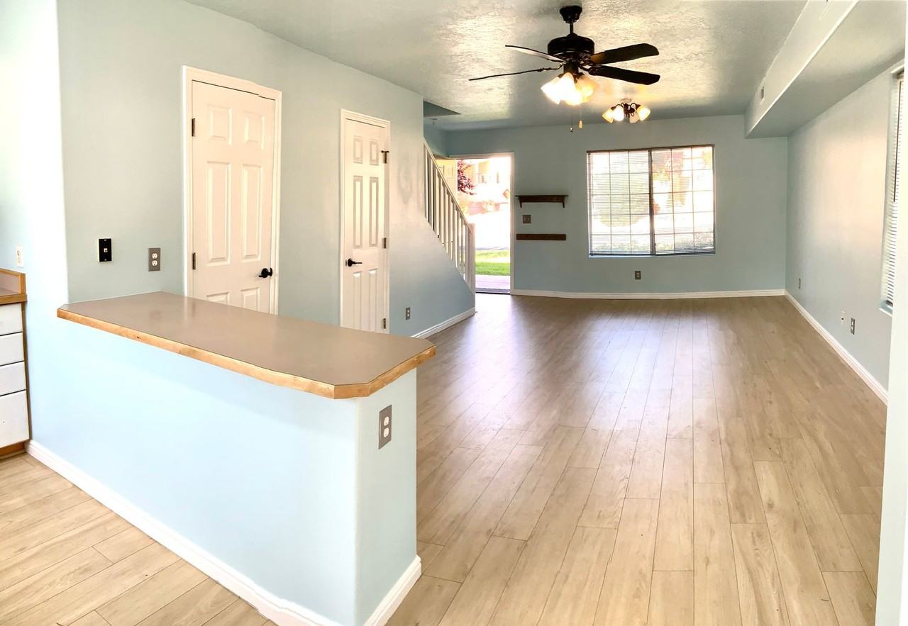 1735 W 540 N #301 - Photo 2 of 11