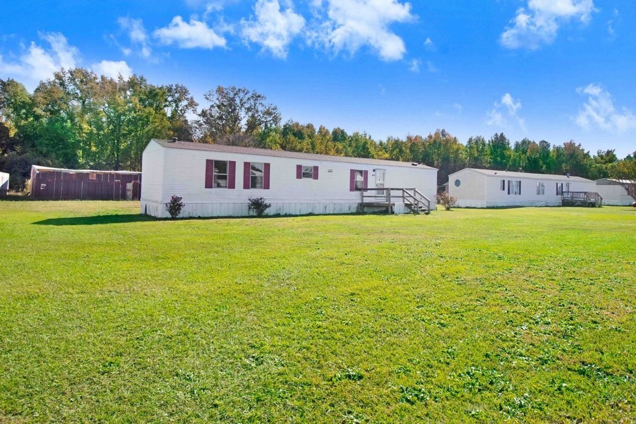 406 Little Dove Rd - Photo 2 of 19