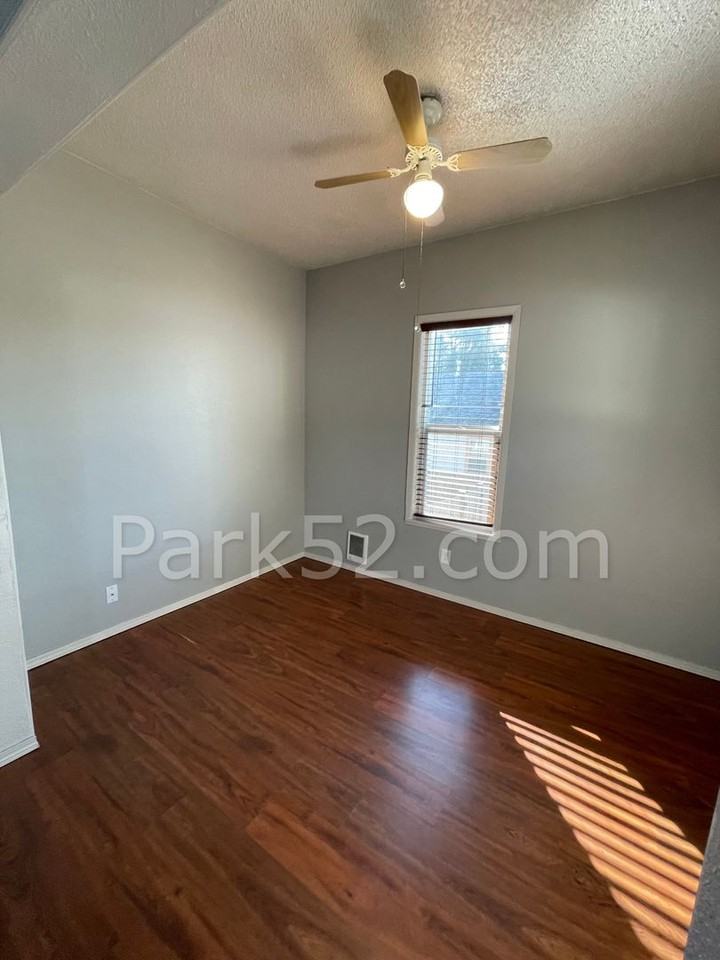3012 S Melrose St - Photo 4 of 22