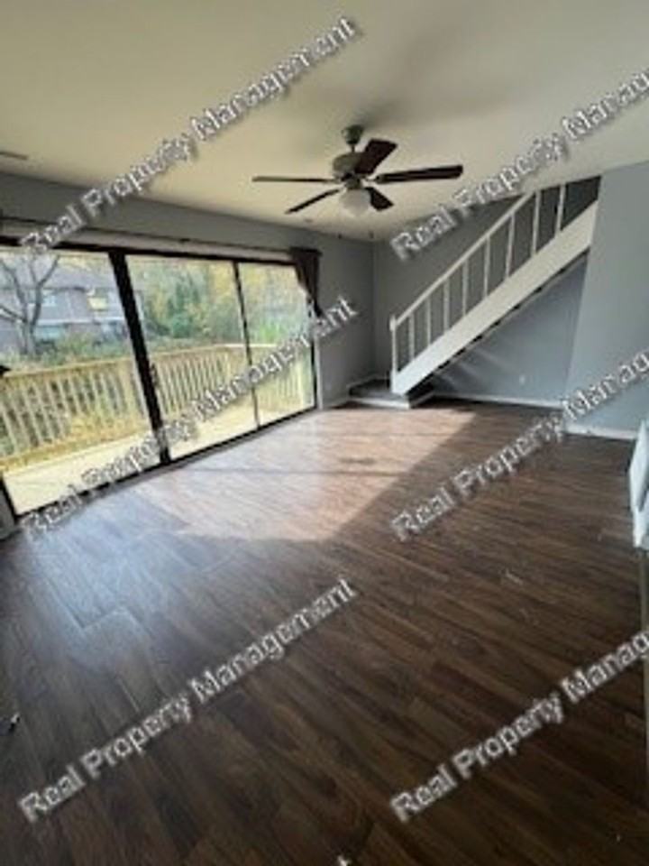3508 170th Ct - Photo 3 of 10