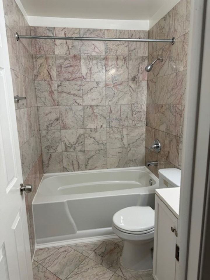 15938 Leclaire Ave - Photo 5 of 5